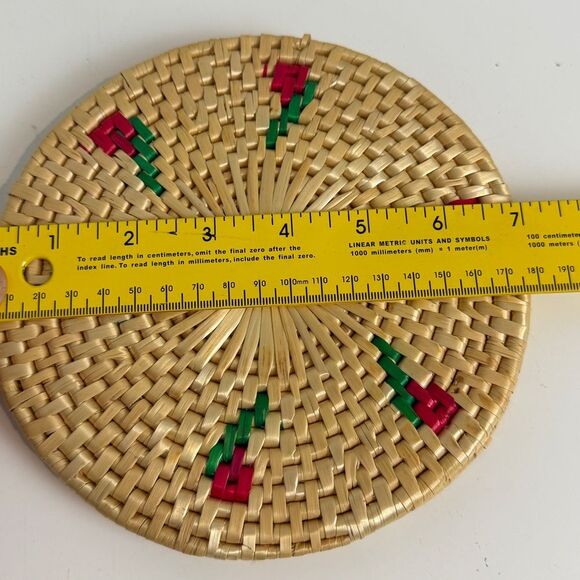2 VTG Wicker Strawberry Trivets 7” - Picture 6 of 7